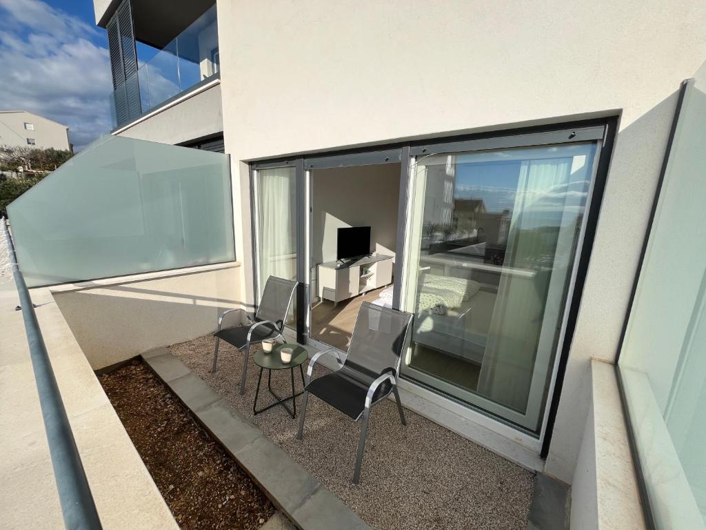 Apartman s balkonom - slika 4.5